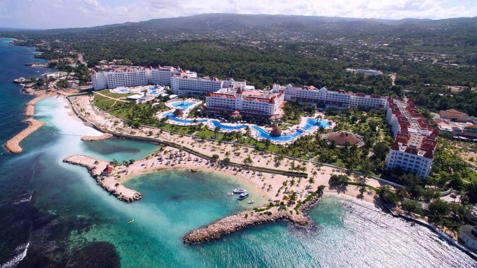 Bahia Principe Luxury Runaway Bay Resort