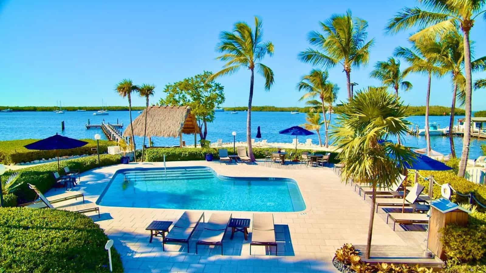 Coconut Palm Inn Waterfront Cottages