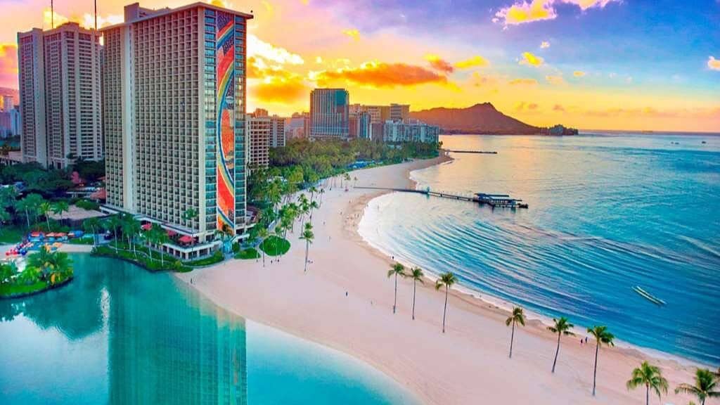 Hilton Hawaiian Village Waikiki Beach Resort