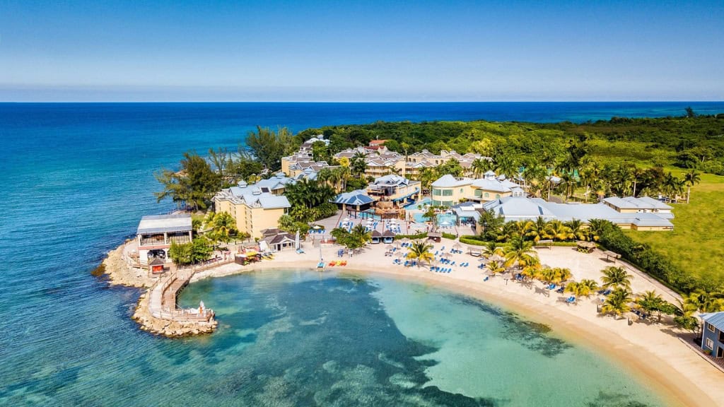Jewel Paradise Cove Adults-Only Beach Resort & Spa