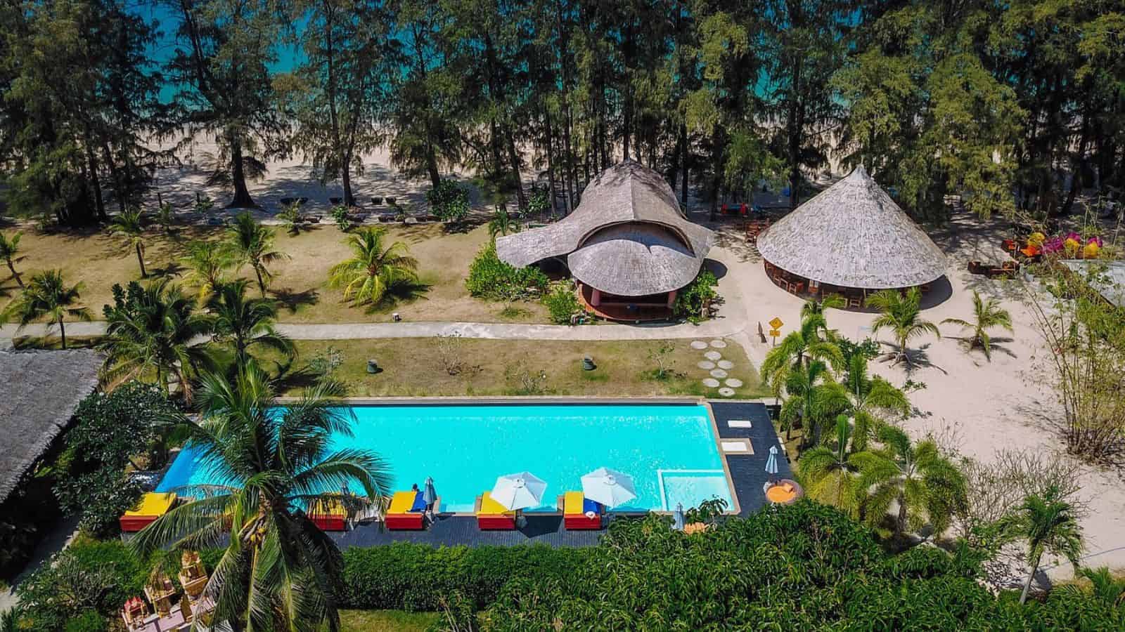 Long Beach Chalet Resort, Koh Lanta