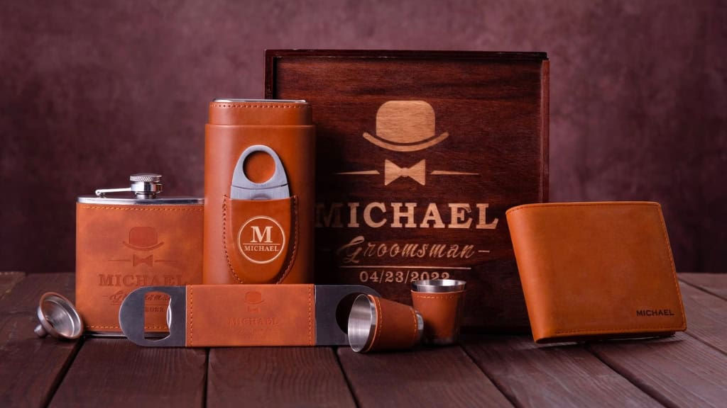 Personalized Groomsmen Gift Box Set
