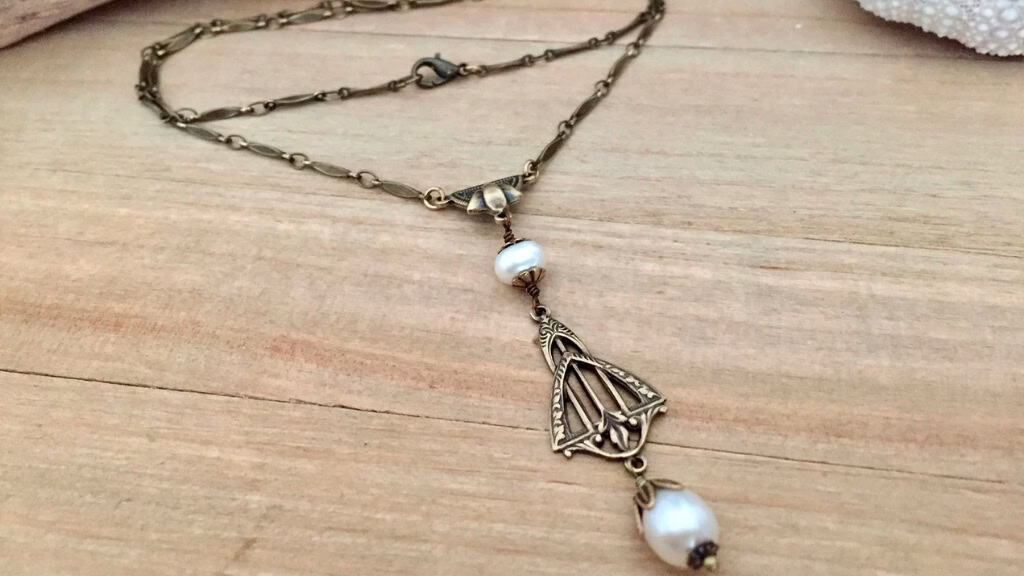 Mila Art Nouveau Pearl Necklace