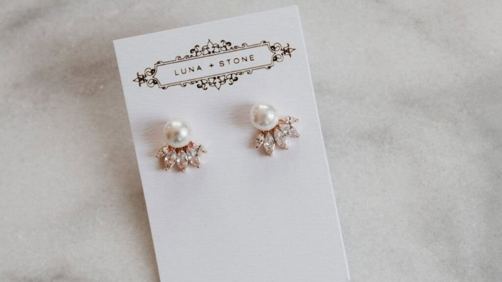 Pearl Bridal Earrings with Crystal Leaves