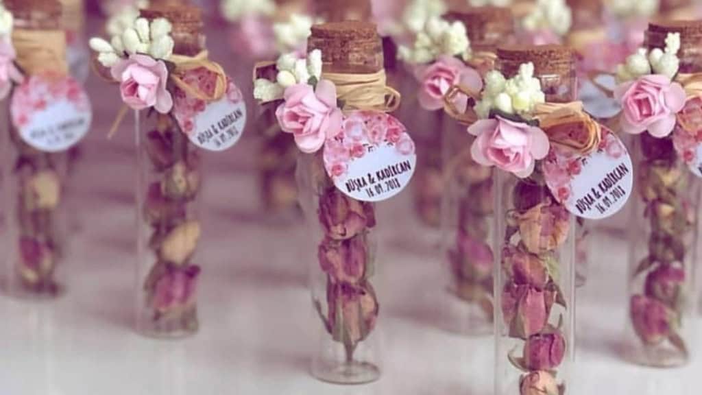 Personalized Wedding Flower Favors