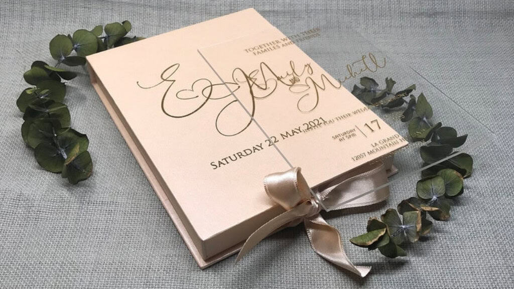 Luxury Acrylic Wedding Invitations with Metallic Box