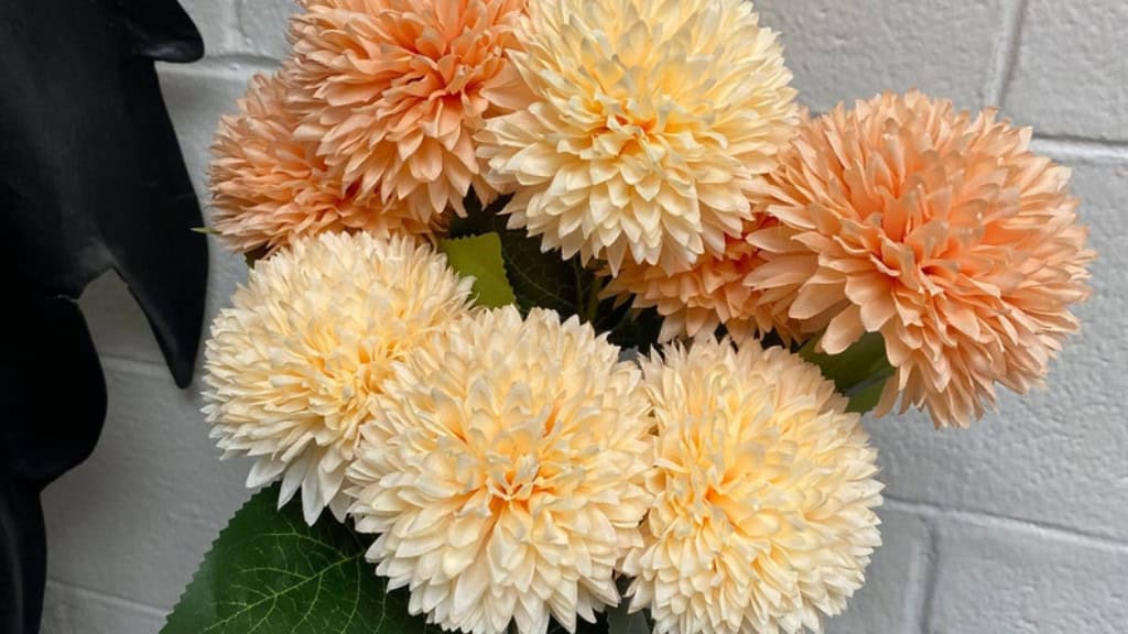 Artificial Pompon Chrysanthemum Ball Bouquet