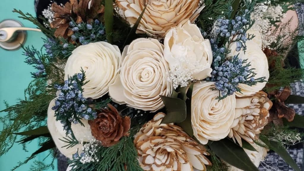Evergreen and Ivory Winter Wedding Bouquet
