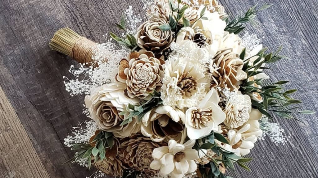 Ivory Bark Sola Wood Flower Bouquet