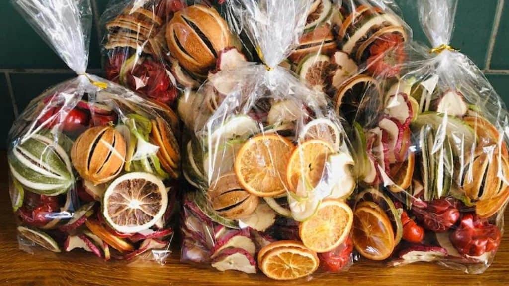 Natural Dried Fruit Scented Potpourri