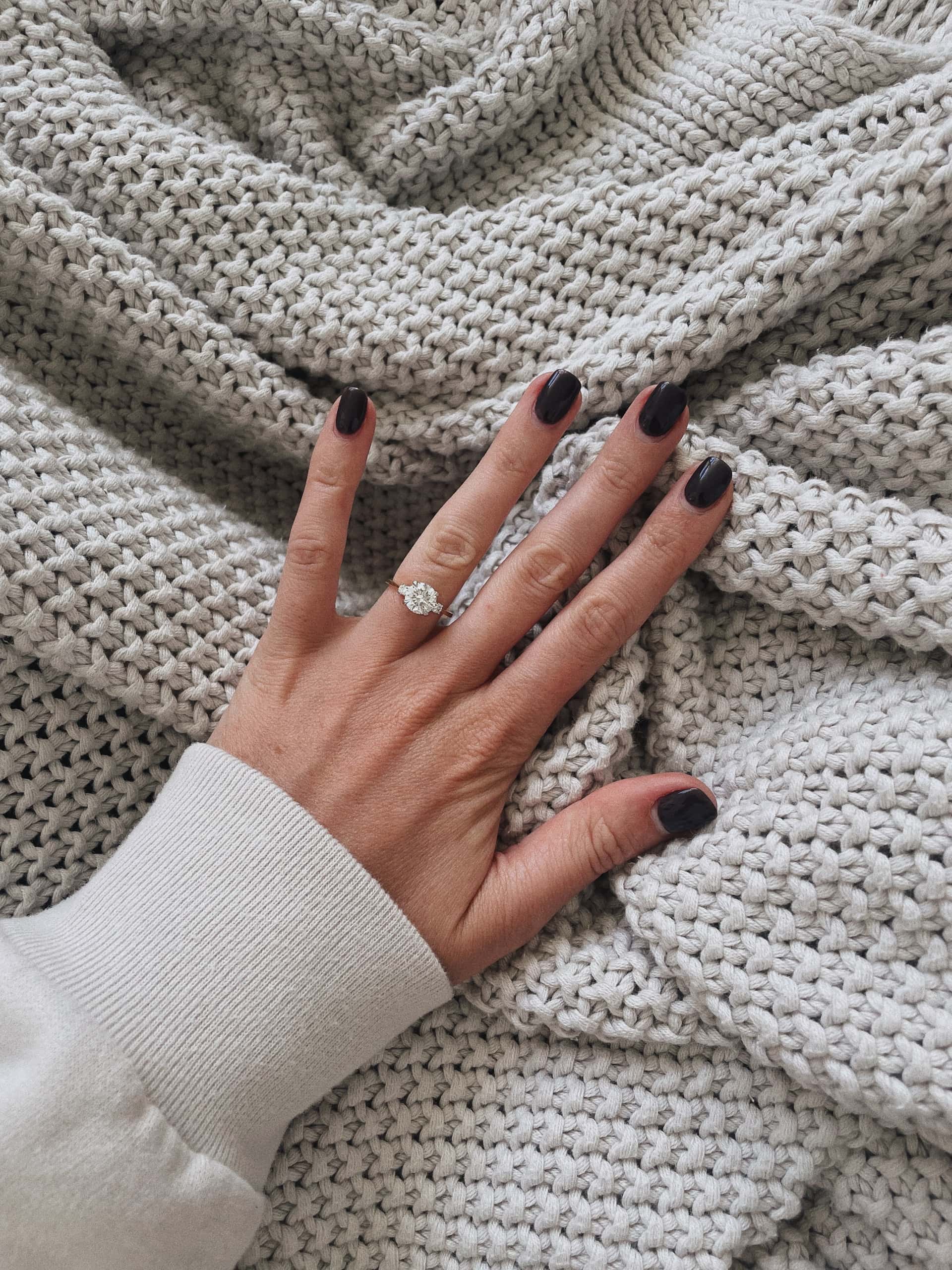 Engagement Ring Photos Ideas Create Cozy Contrast