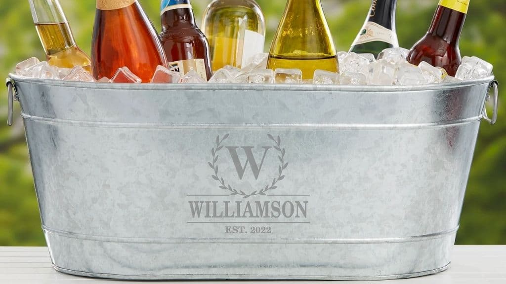 Laurel Wreath Personalized Galvanized Beverage Tub