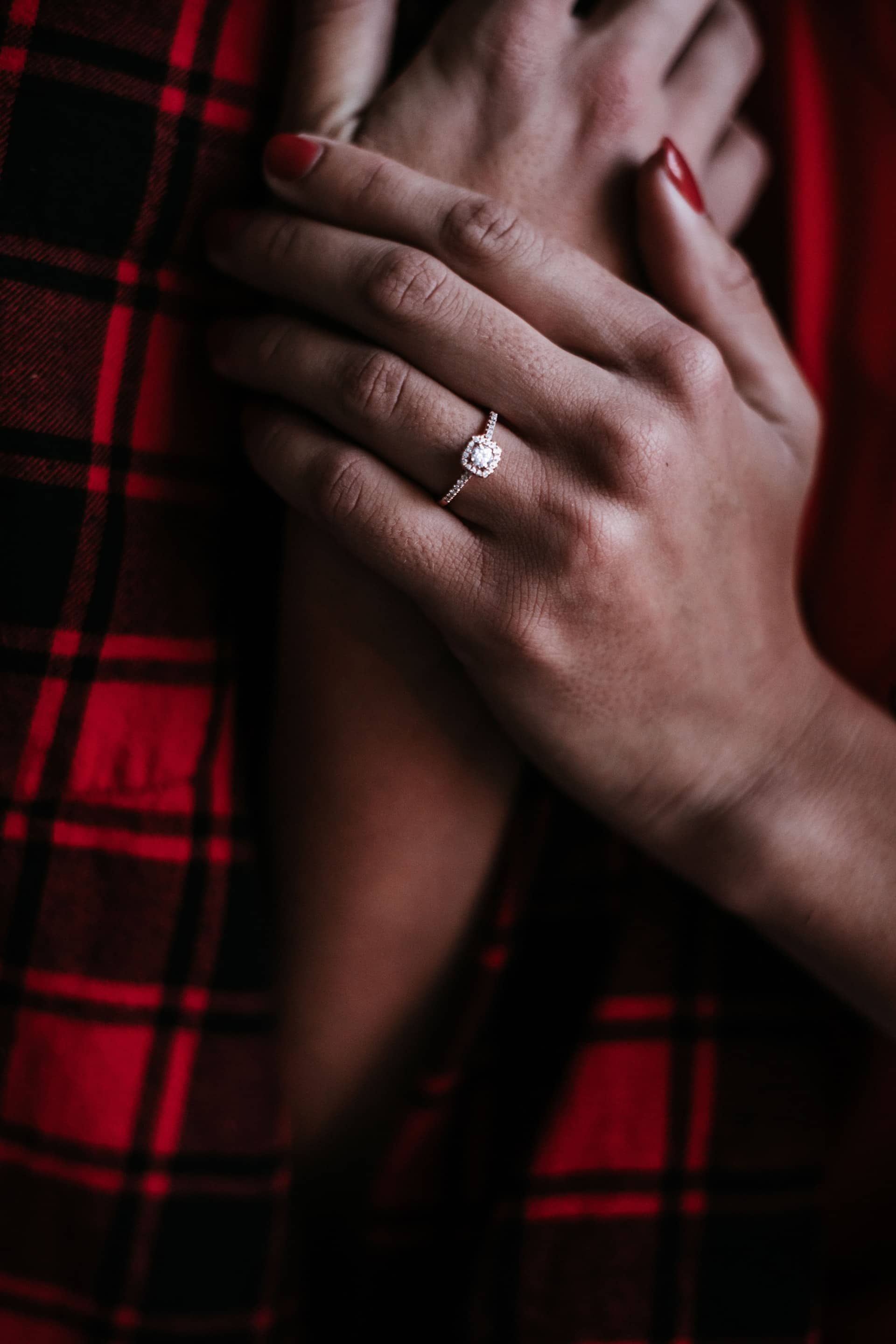 Match Your Nails to Your Background Engagement Ring Photos Ideas