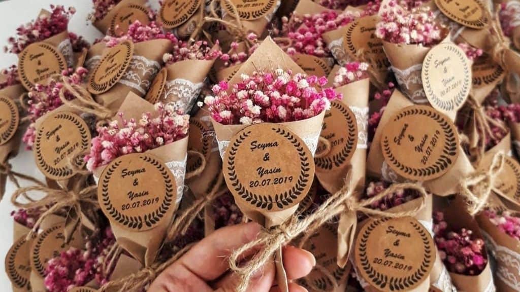 Rustic Magnet Wedding Favors