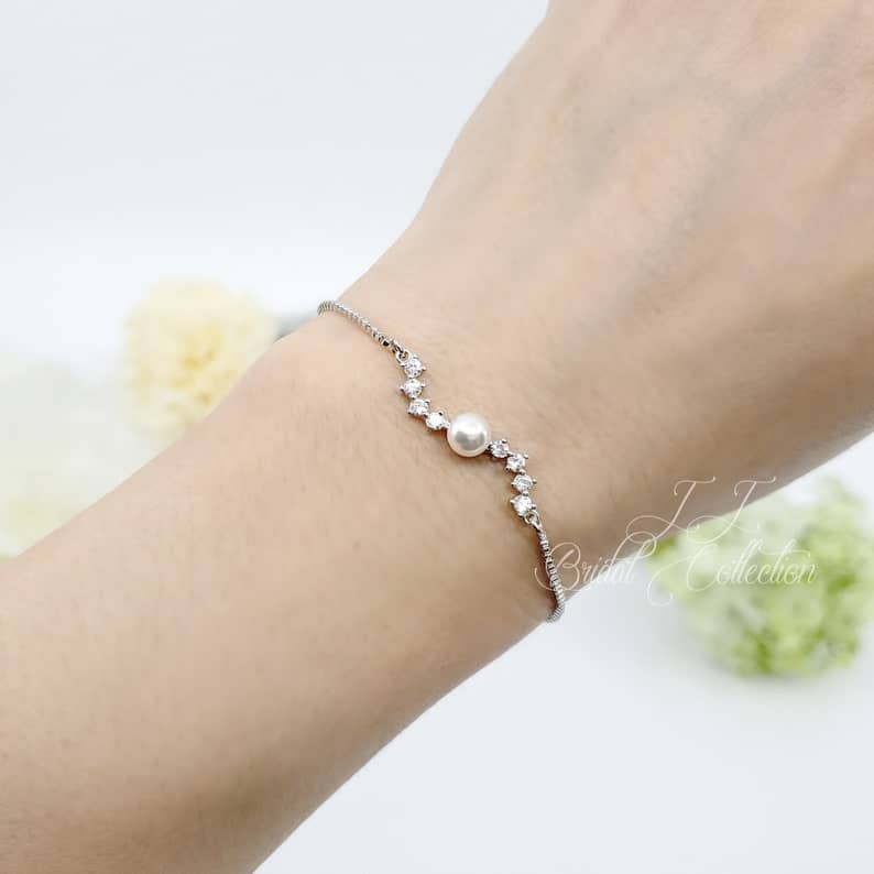 Shining Pearl Bridesmaid Bracelet