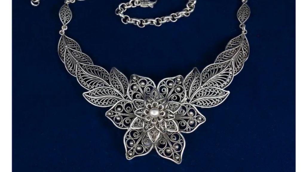 Handmade 925 Sterling Silver Filigree Necklace
