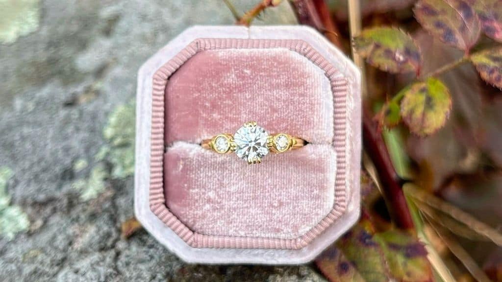 18k Yellow Gold Diamond Engagement Ring