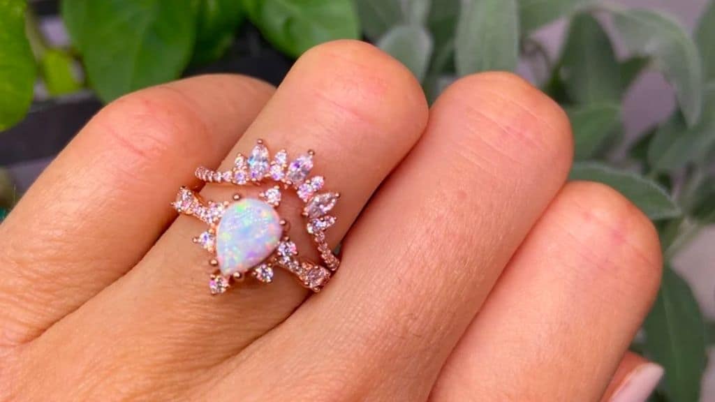 Elegant Rose Gold Art Deco Ring Set
