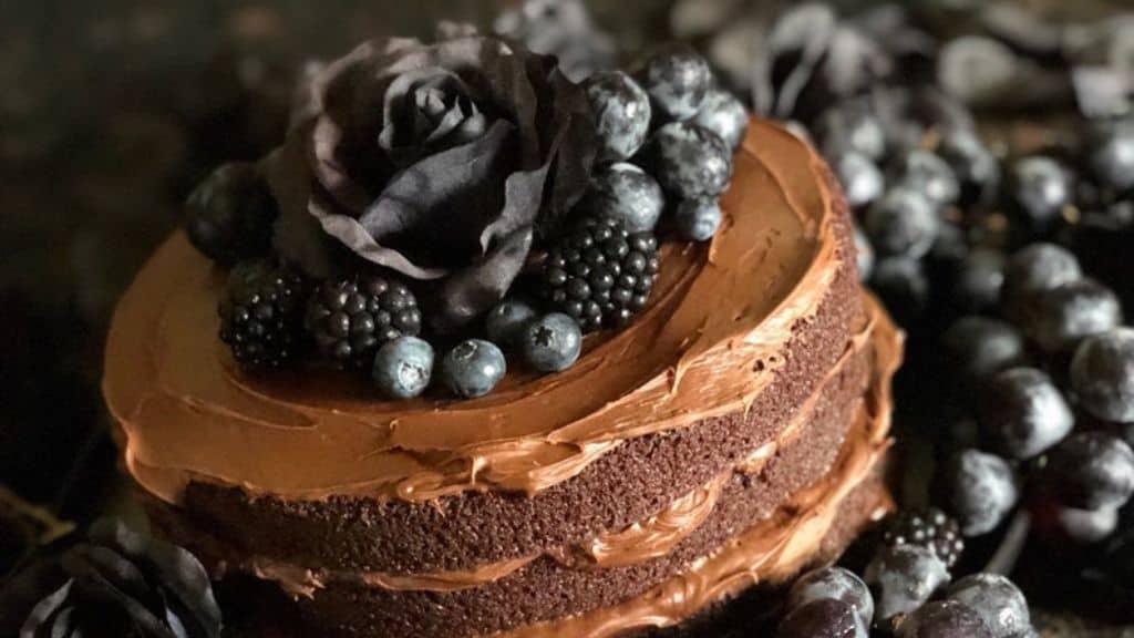 Silk Black Rose Wedding Table Decorations