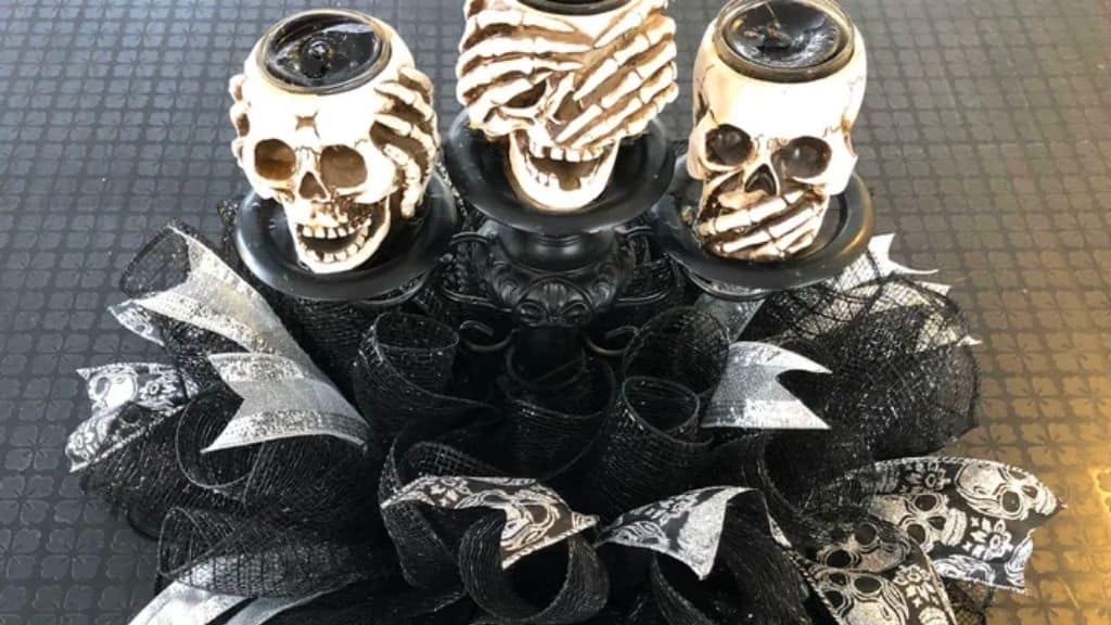 17" Halloween Deco Mesh Skull Centerpiece