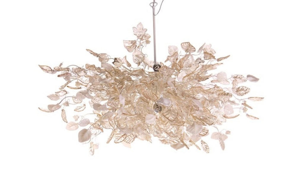 Hanging Oval Chandelier with Clear White Flowers