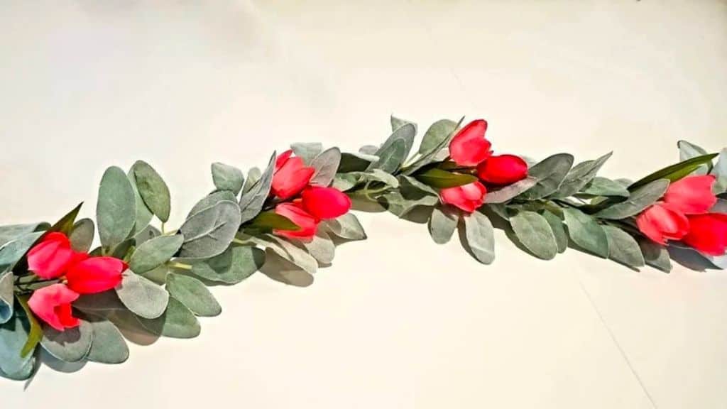 Lambs Ear Garland with Tulip - 36"