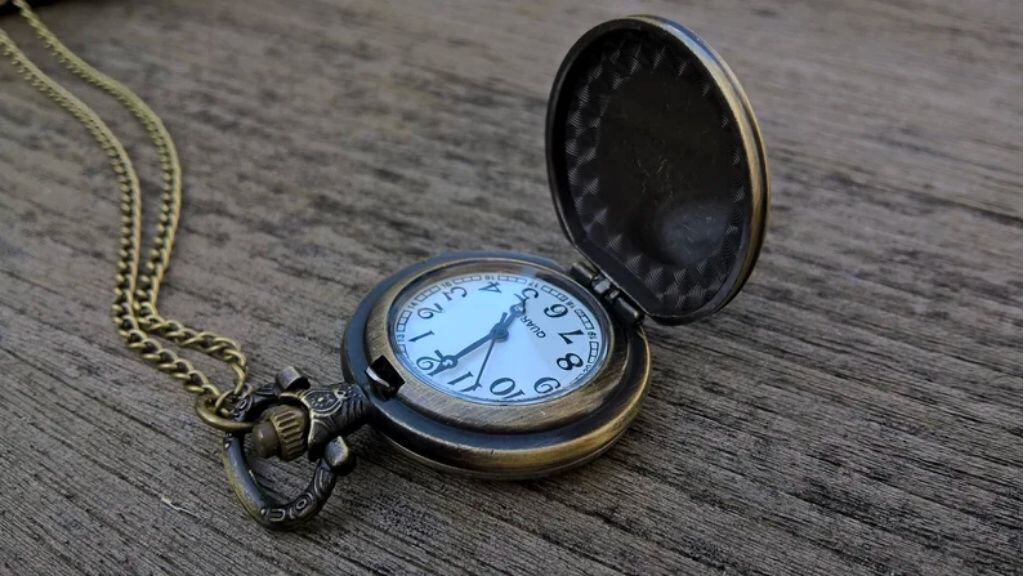 Queen Annes Lace Real Flower Pocket Watch