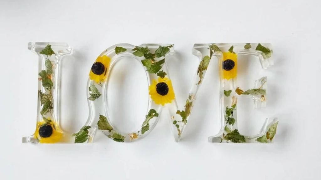 Resin Sunflower Love Dark Center Sign