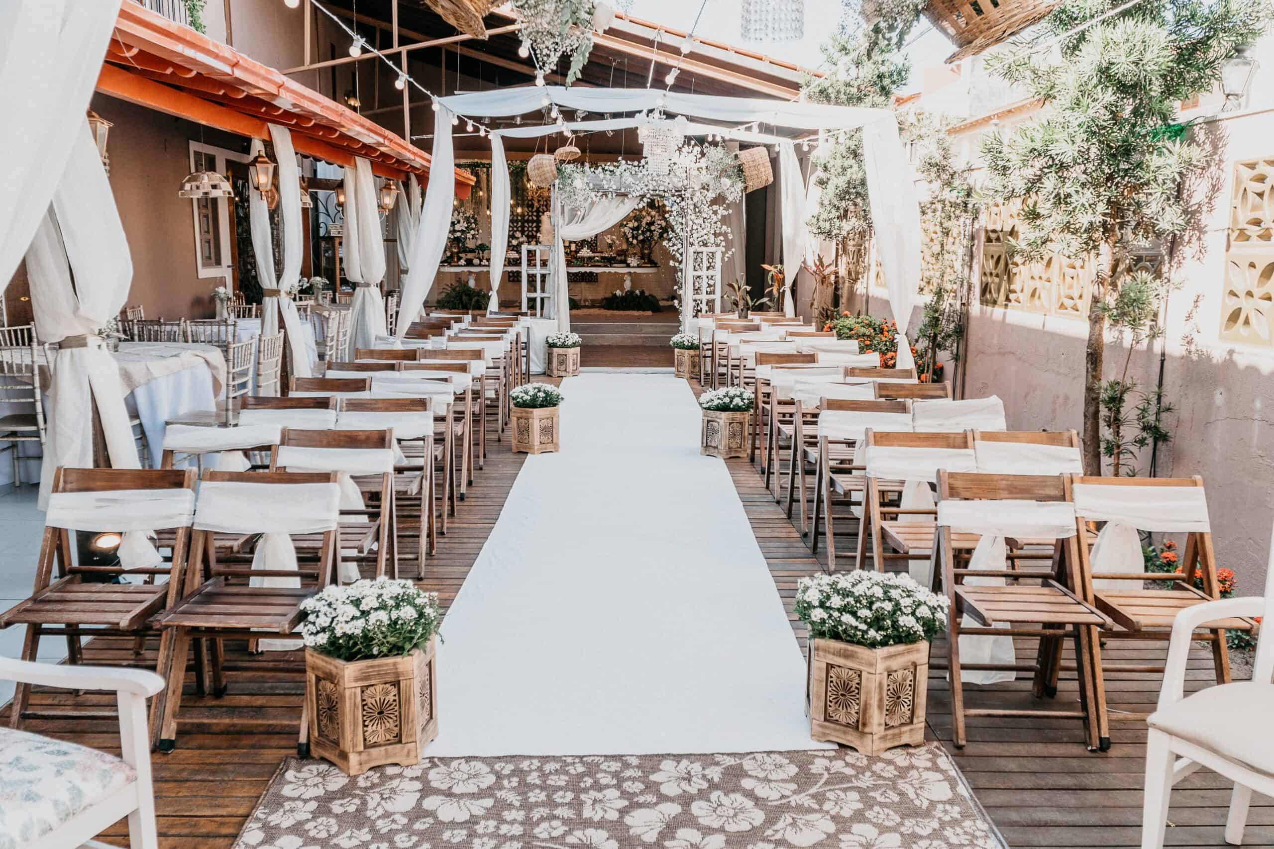burlap aisle runners for wedding