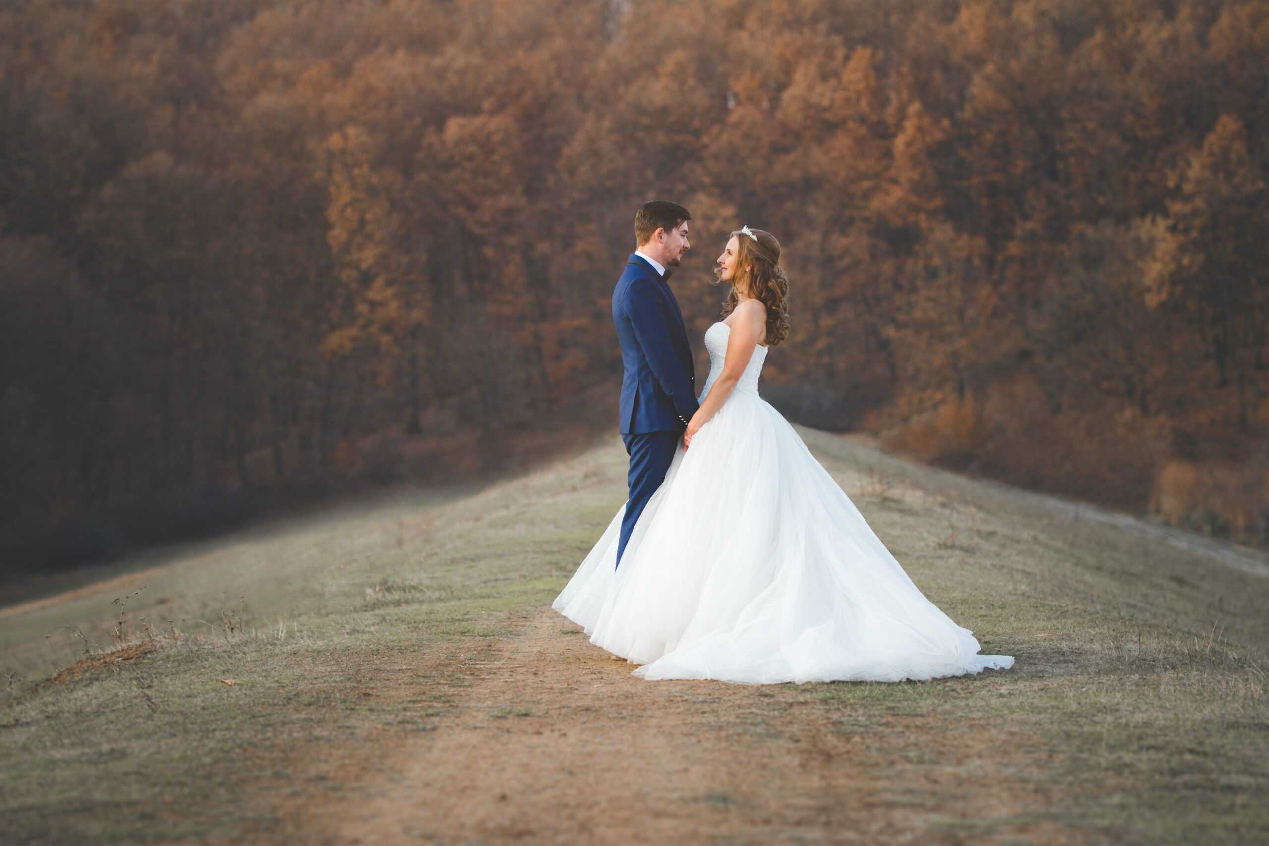 Best Wedding Photographers Clarksville