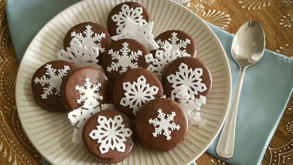 Extra Thick Edible Snowflake Cake Decor