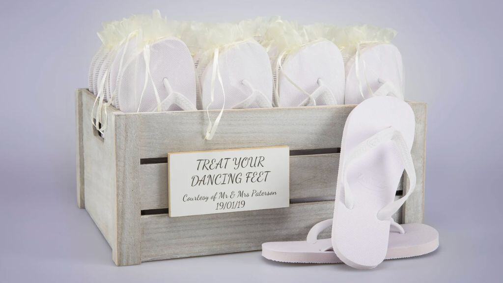 Vintage Wedding Crate with 20 White Flip-Flops