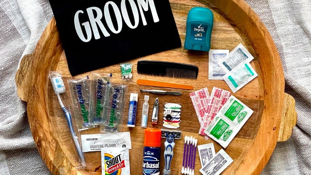Deluxe Guys Personalized Emergency Kit