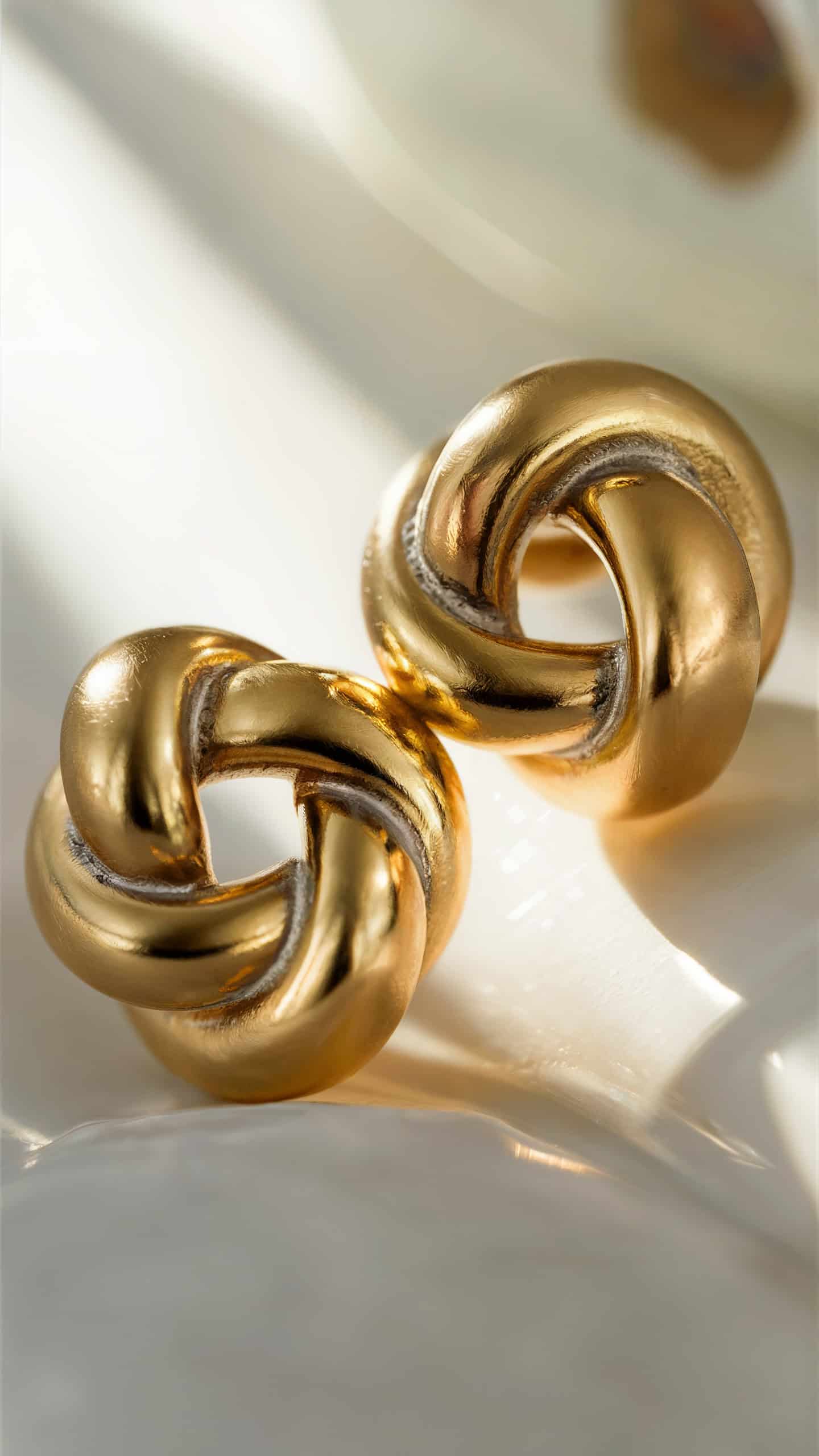 14K Gold Knot Earrings