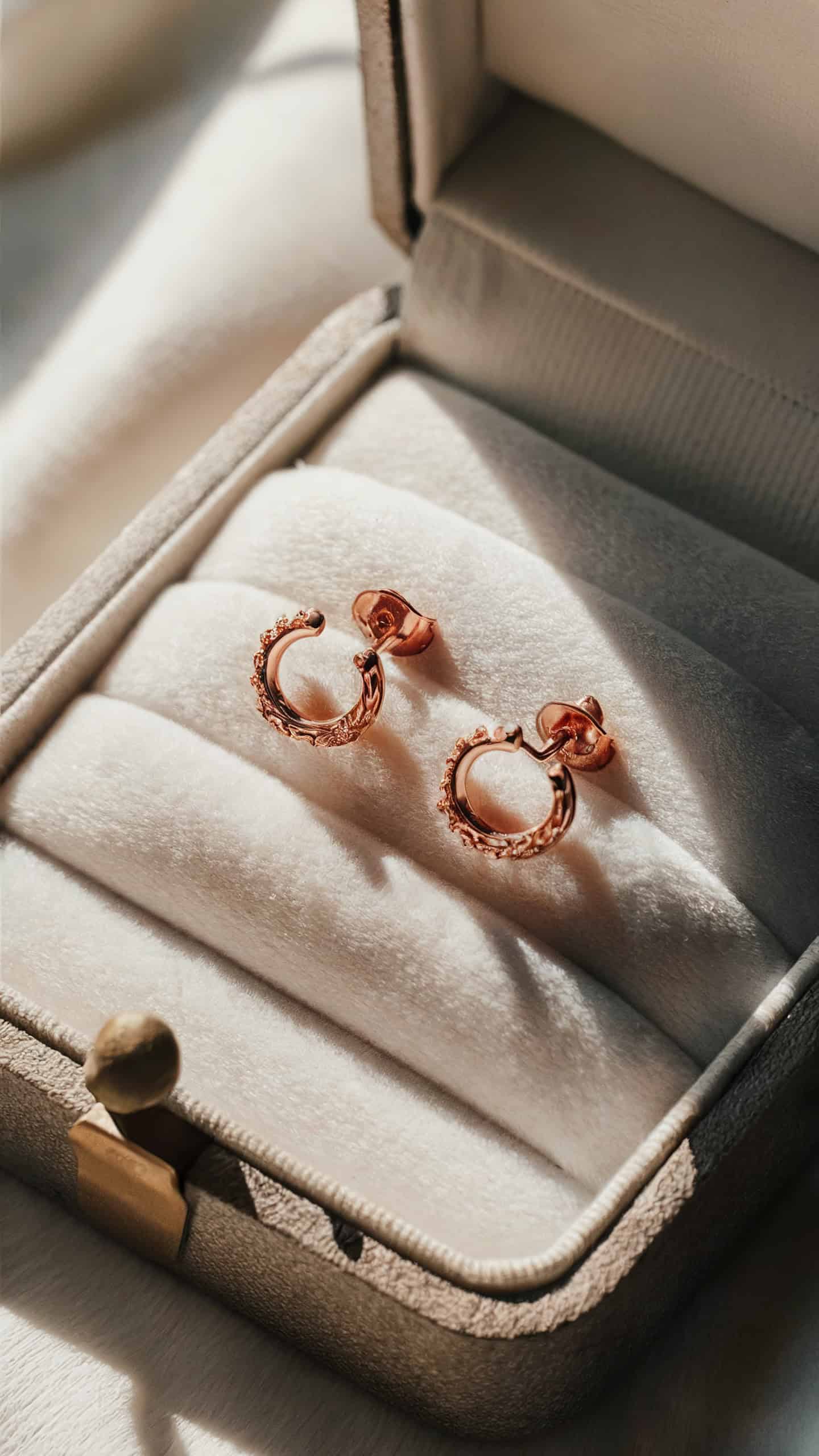 Gorjana Chloe Mini Stud Earrings