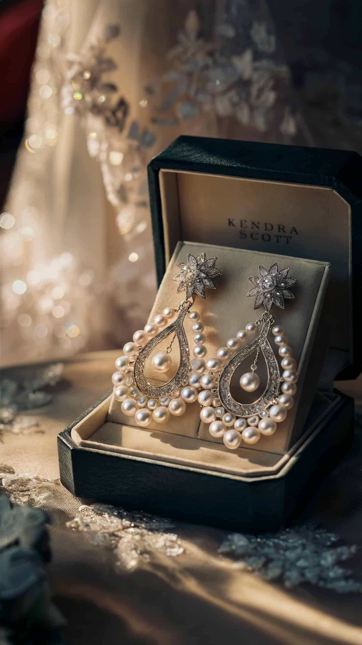 Kendra Scott Diane Statement Earrings