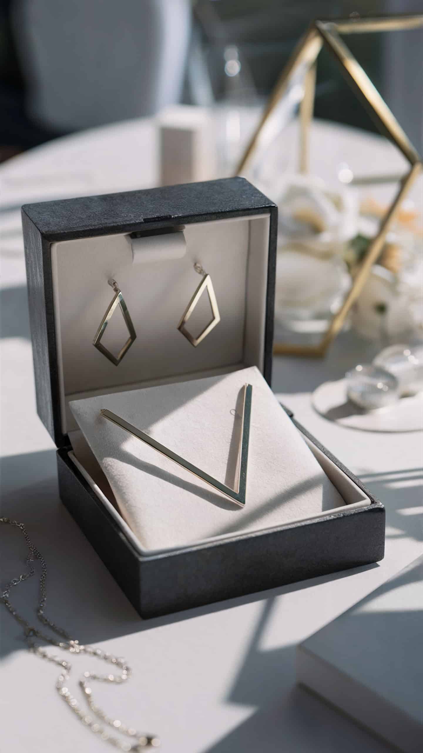 Modern Geometric Set