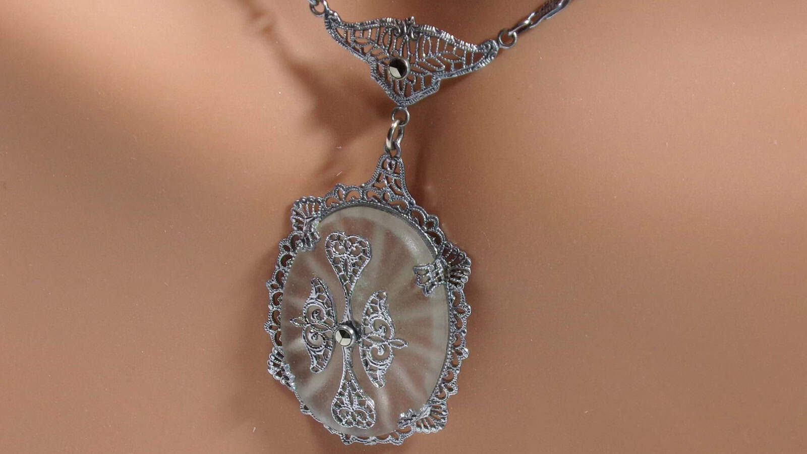 1920s Art Deco Camphor Glass Pendant Necklace