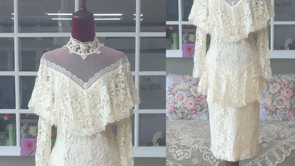 1970s Vintage Lace Prairie Wedding Dress