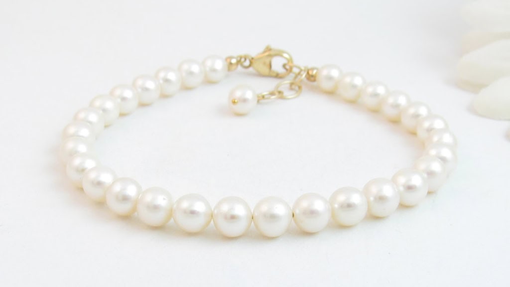 6mm Freshwater Pearl Bracelet with Gold Clasp