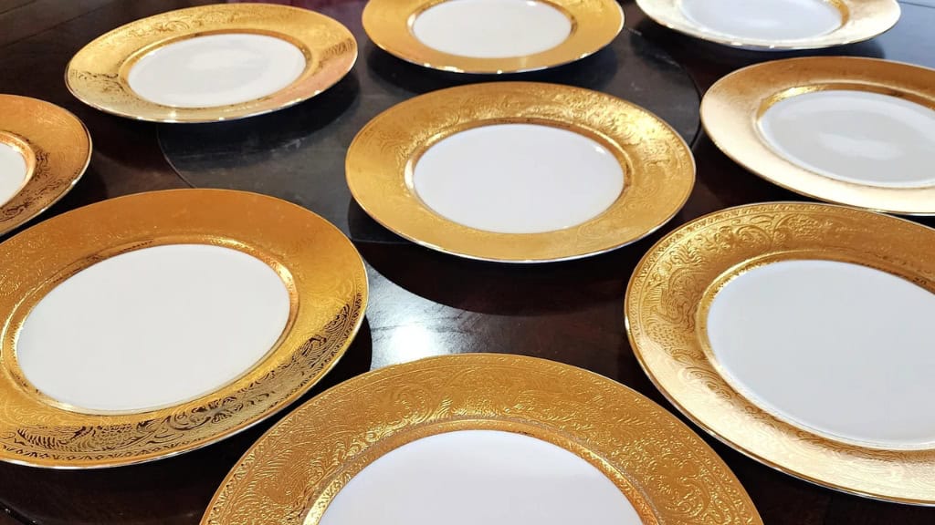 Royal Bavarian 10.5" Dinner Plates with Gold Rim