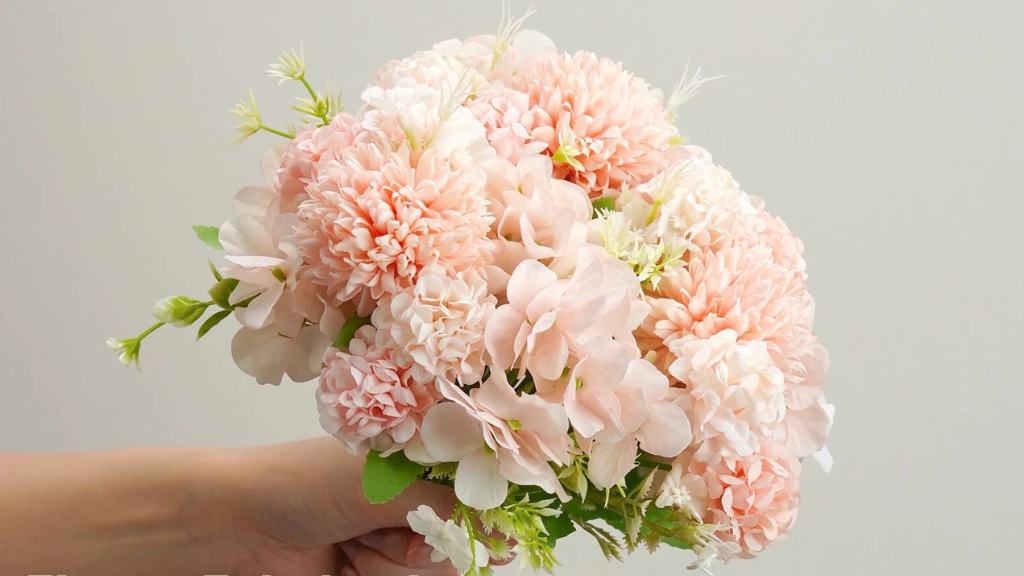 Light Peach Chrysanthemum & Hydrangea Bouquet