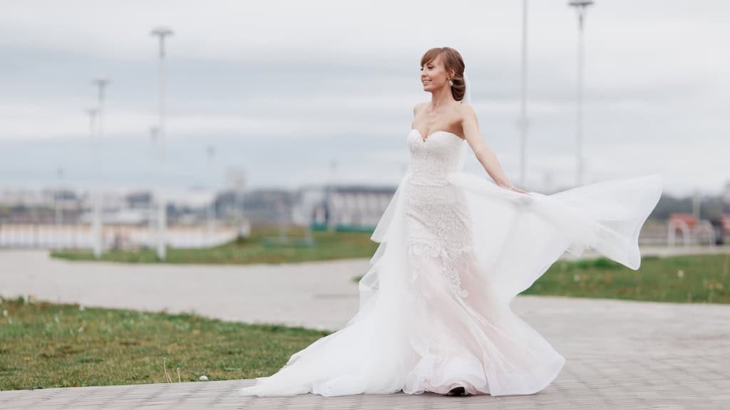 Detachable Tulle Overskirt with Train