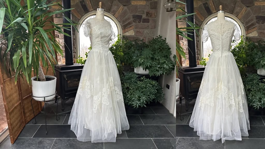 1960s White Tulle Lace Wedding Dress
