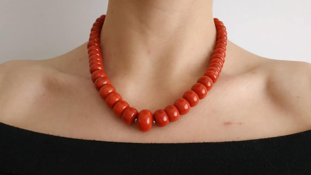 Vintage Coral Bead Choker