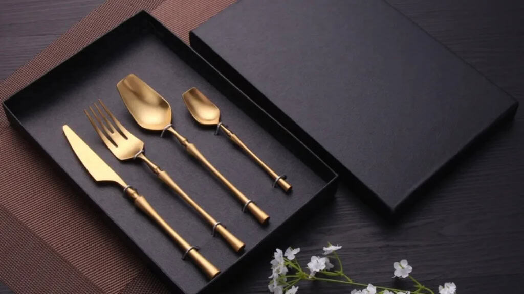 24-Piece Gold Dinner Cutlery Set