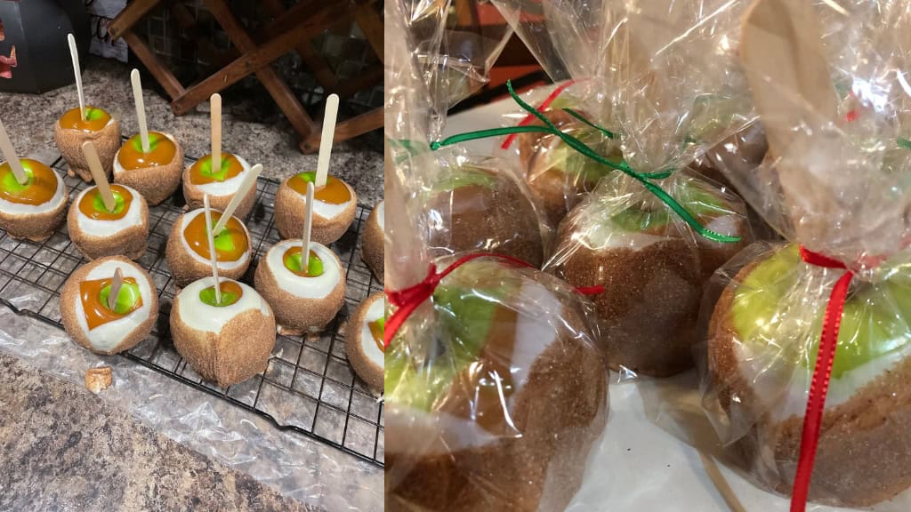 Apple Pie Caramel Apples