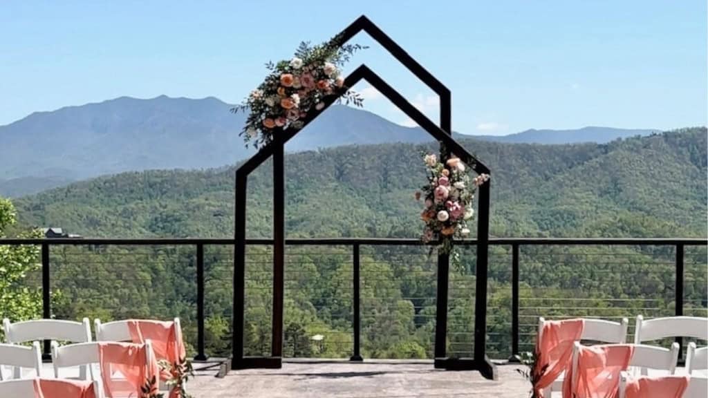 DIY Rustic Wedding Arch Woodworking Plans