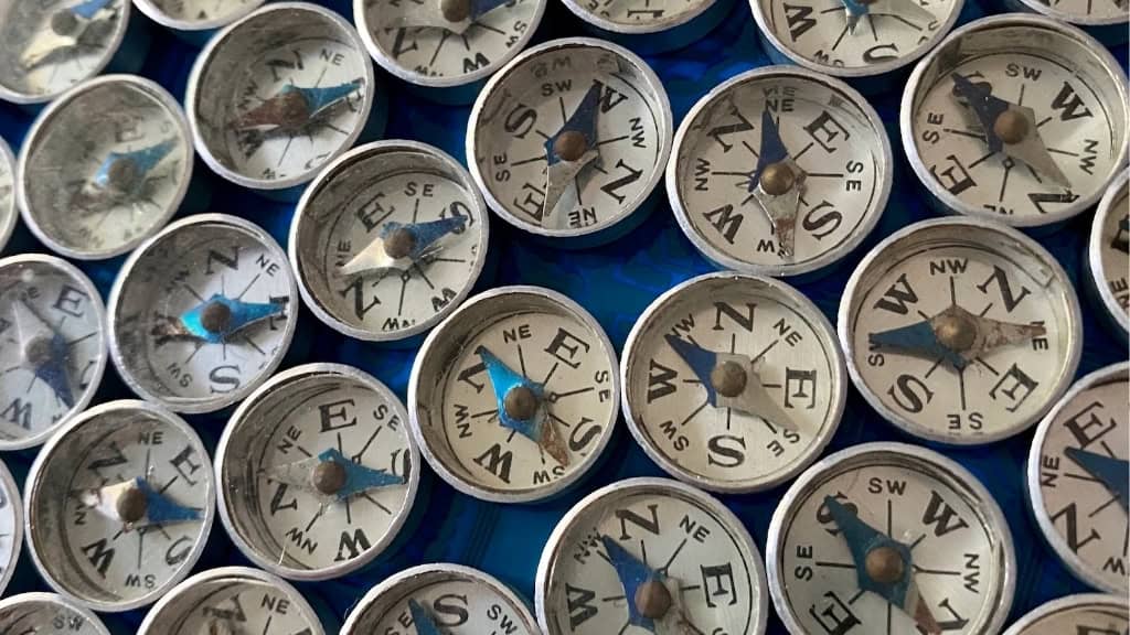 Vintage Mini Metal Compass Set of 3