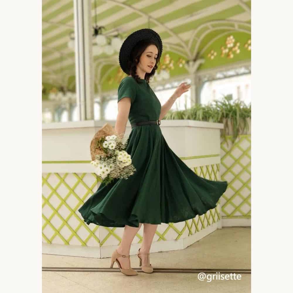 Green Short-Sleeve Swing Dress